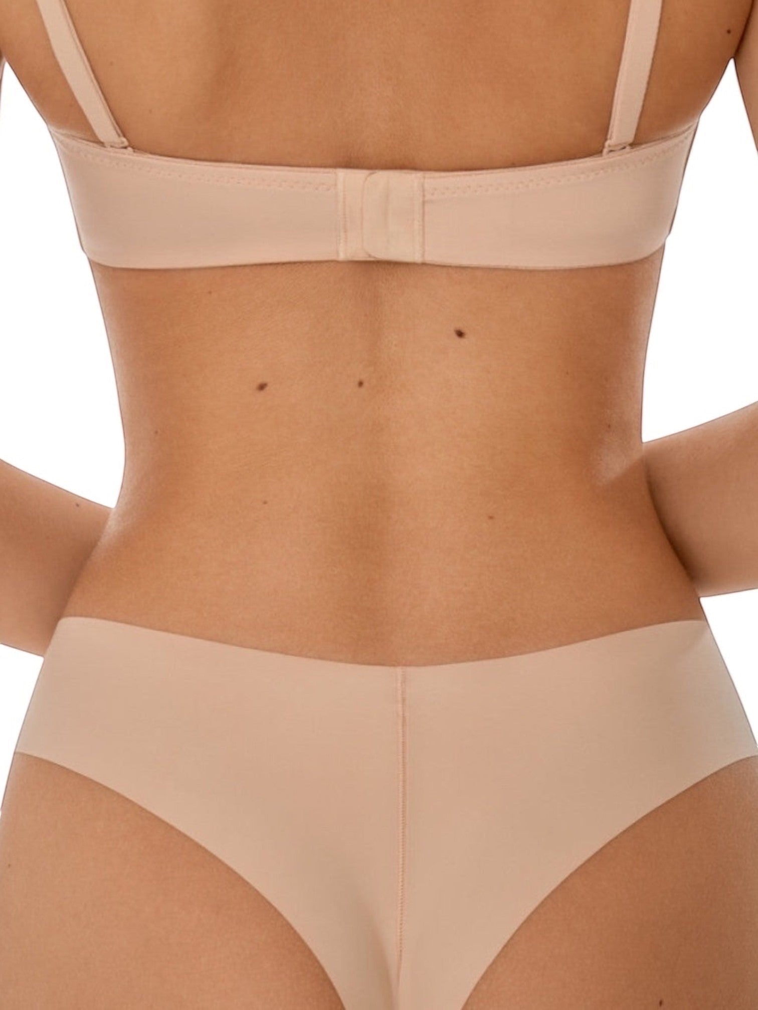 LIA STUDIO LINGERIE Push-Up Balconette Bra JADE — Beige. Balconette bra with push-up, molded cups, comfortable fit, detachable adjustable straps.